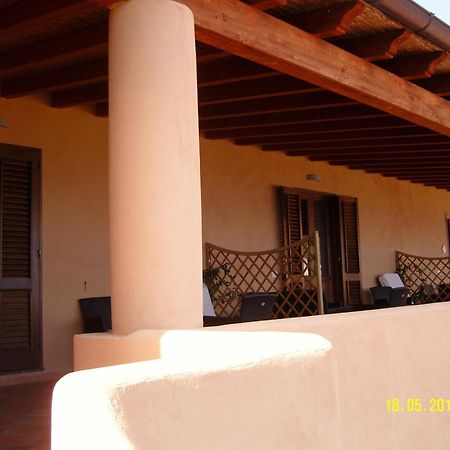 Solemar Hotel Leni Екстериор снимка