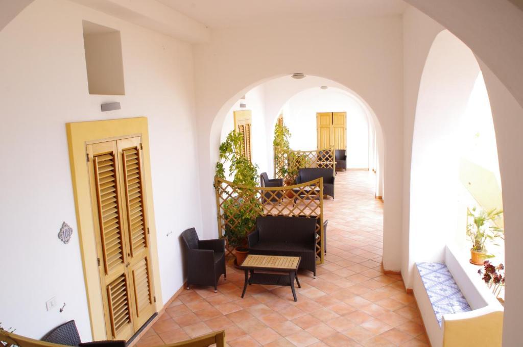 Solemar Hotel Leni Стая снимка
