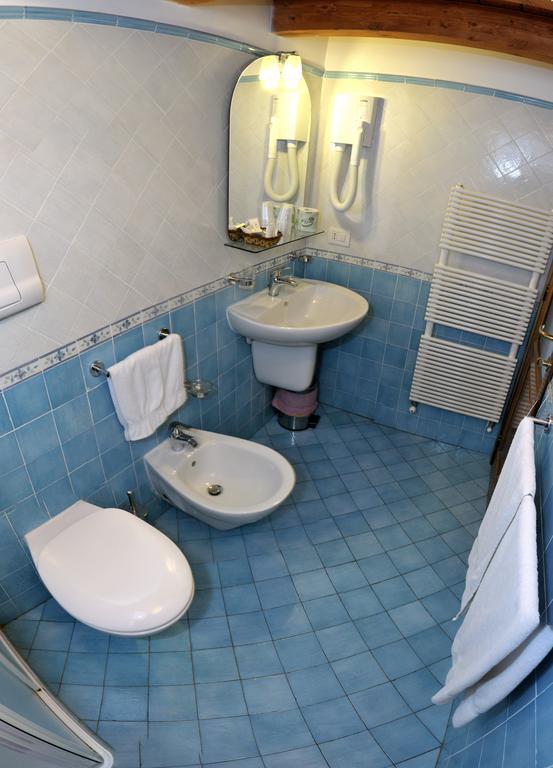 Solemar Hotel Leni Стая снимка