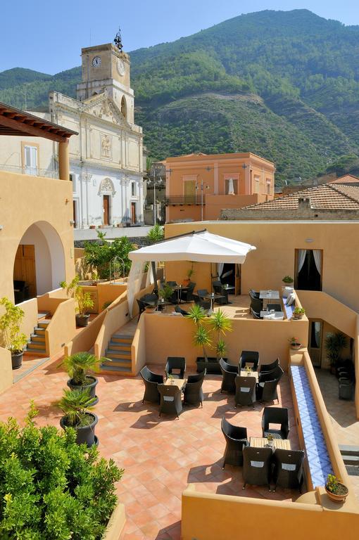 Solemar Hotel Leni Екстериор снимка