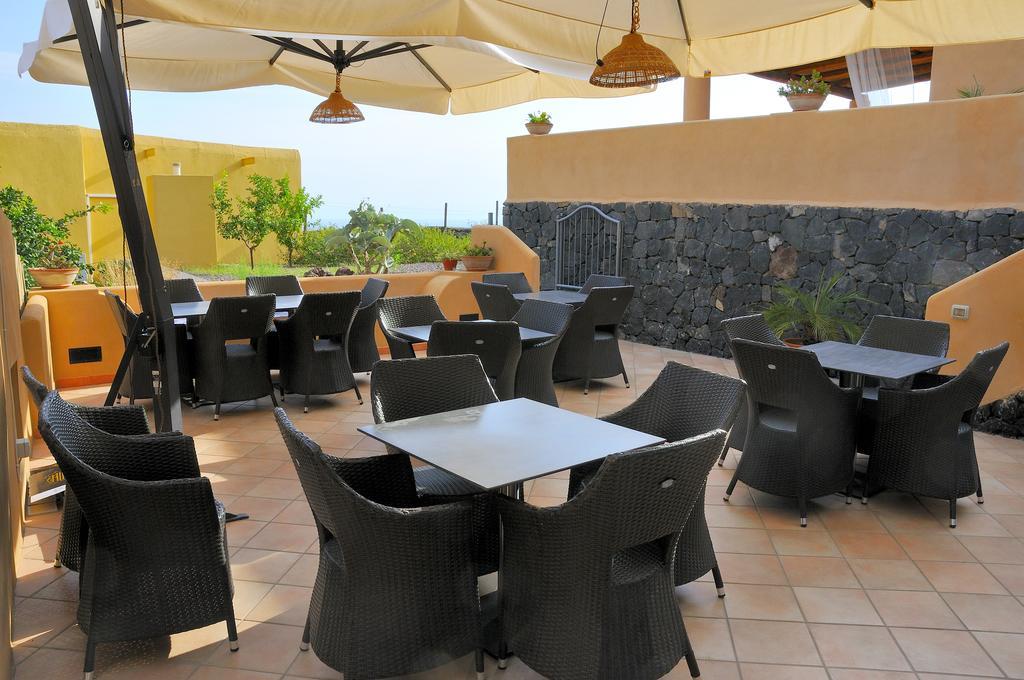 Solemar Hotel Leni Екстериор снимка