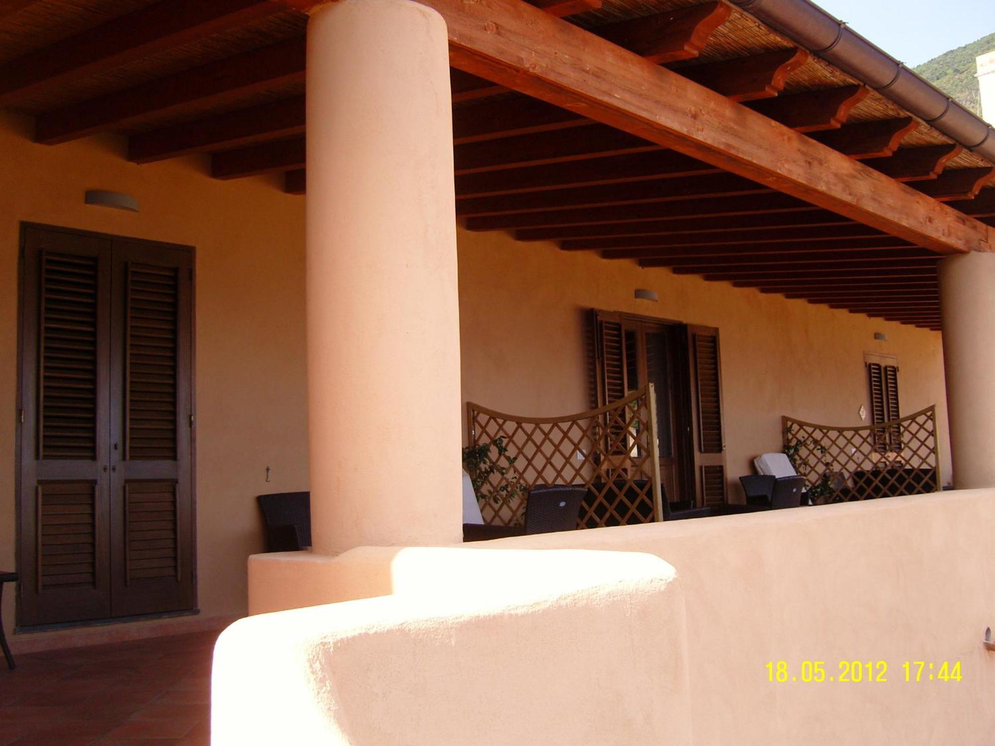 Solemar Hotel Leni Екстериор снимка